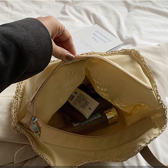 Ielgy One-Shoulder Messenger Large-Capacity Straw Woven Retro Woven Crossbody Bag