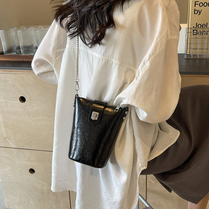 Ielgy Korean Version Casual Silver Bucket Bag Fashion Simple Shoulder Ladies Cross-body Mobile Phone Bag