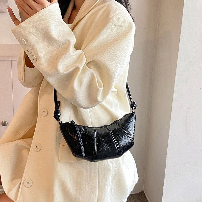 Ielgy Niche Unique Fashionable Hot Girl Style Simple All-Match Dumpling Bag Casual Silver Messenger Bag