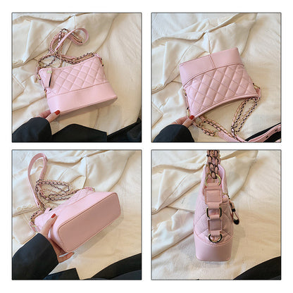 Ielgy Ladies Popular Silver Chain Bag Trendy High-End Texture Niche Diagonal Stray Bag