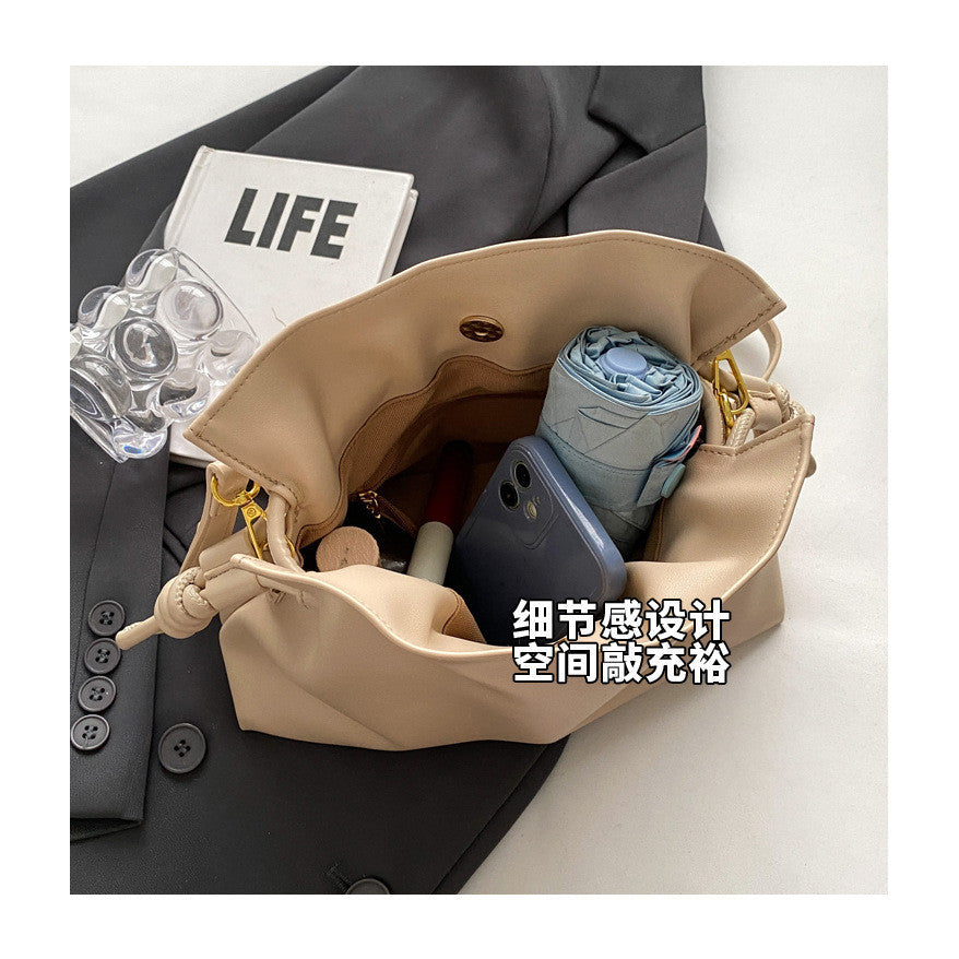 Ielgy Female Bag Fashion Simple Drawstring Lucky Bag Bag One Shoulder Crossbody Large Capacity Bucket Bag Hand-Carrying Pleated Bag