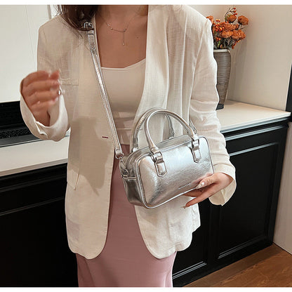 Ielgy Ladies High-End Boston Pillow Handbag Casual All-Match Silver Messenger Bag