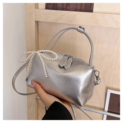 Ielgy Ladies Black All-Match Simple Messenger Bag Texture Chain Soft Leather Pillow Bag