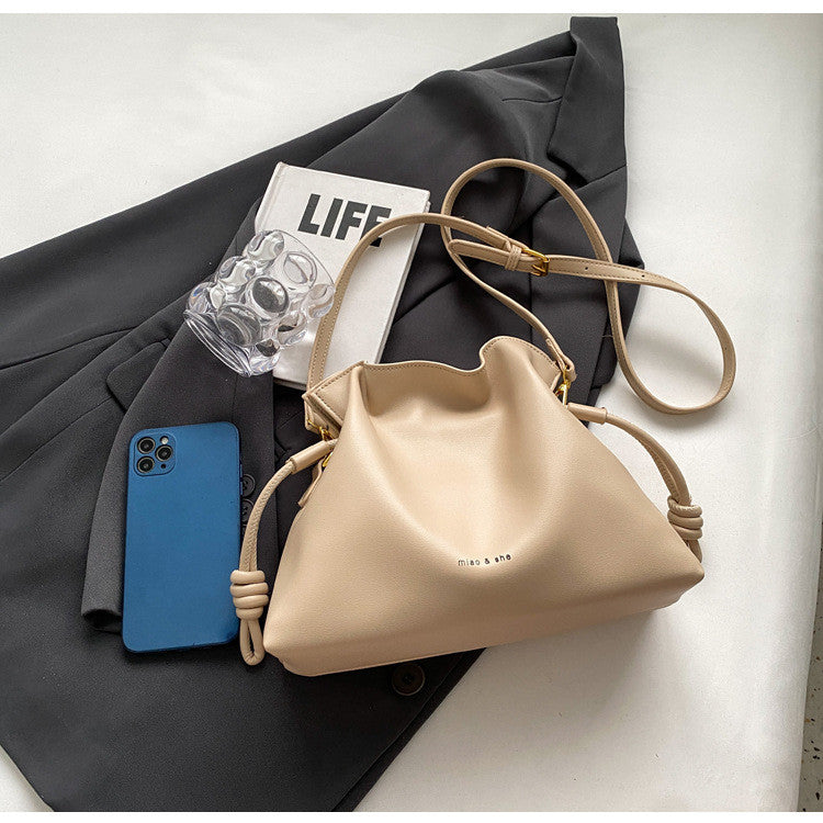 Ielgy Female Bag Fashion Simple Drawstring Lucky Bag Bag One Shoulder Crossbody Large Capacity Bucket Bag Hand-Carrying Pleated Bag