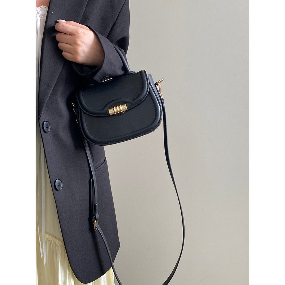 Ielgy Ladies Black Retro Saddle Bag All-Match High-End Sense One-Shoulder Messenger Bag
