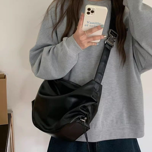 Ielgy Large-Capacity Pleated Tote Bag High-End Commuter Wide Shoulder Strap Messenger Bag