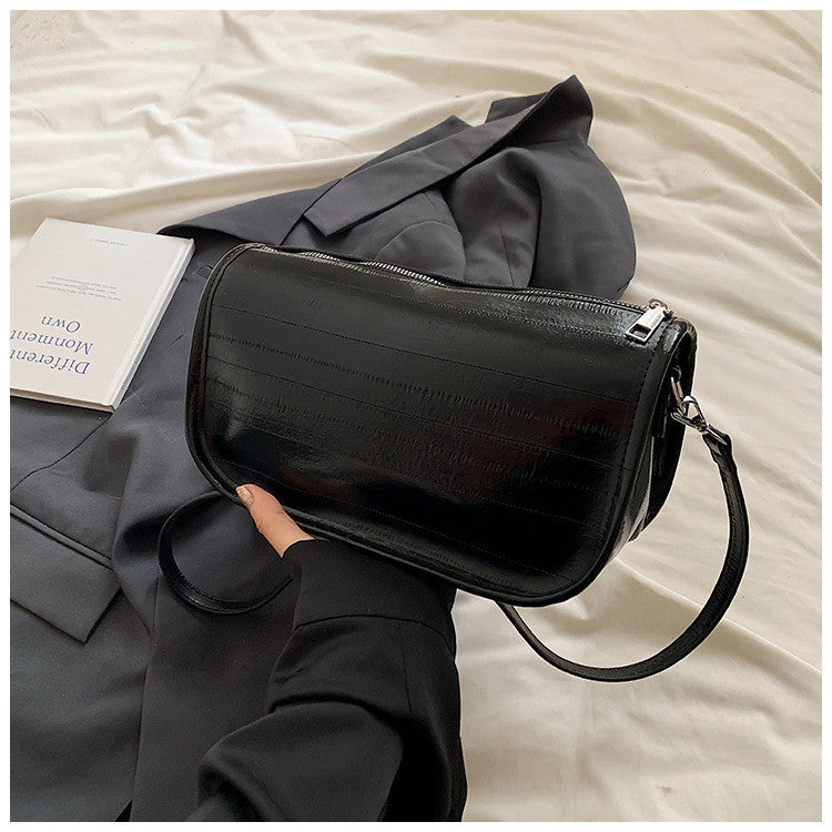 Ielgy Ladies Fashionable All-Match Large-Capacity Silver Shoulder Messenger Small Square Bag