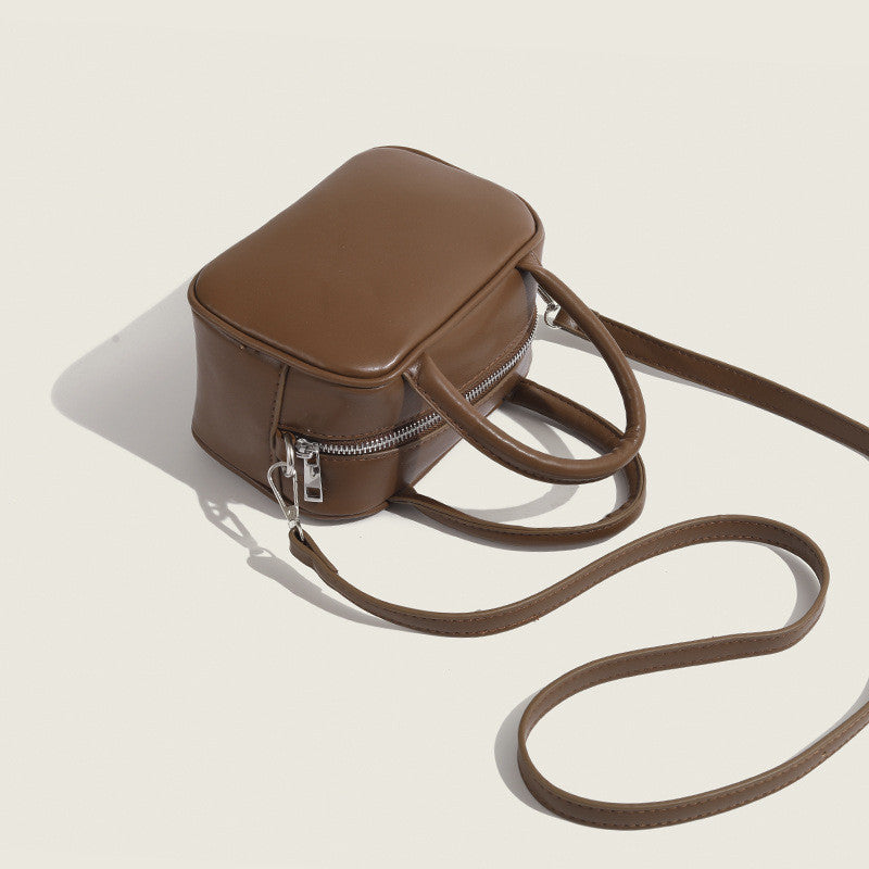 Ielgy Ladies Brown Boston Bag Fashionable Portable Pillow Bag Fashionable All-Match Crossbody