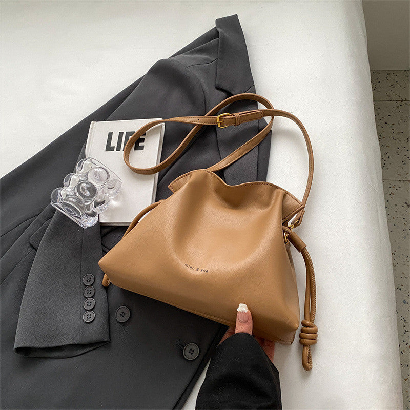 Ielgy Female Bag Fashion Simple Drawstring Lucky Bag Bag One Shoulder Crossbody Large Capacity Bucket Bag Hand-Carrying Pleated Bag