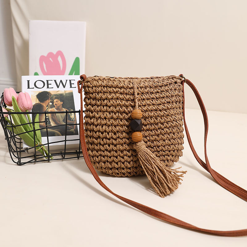 Ielgy One-Shoulder Messenger Straw Woven Female Bag Wooden Bead Tassel Woven Bag Vacation Style Beach Bag