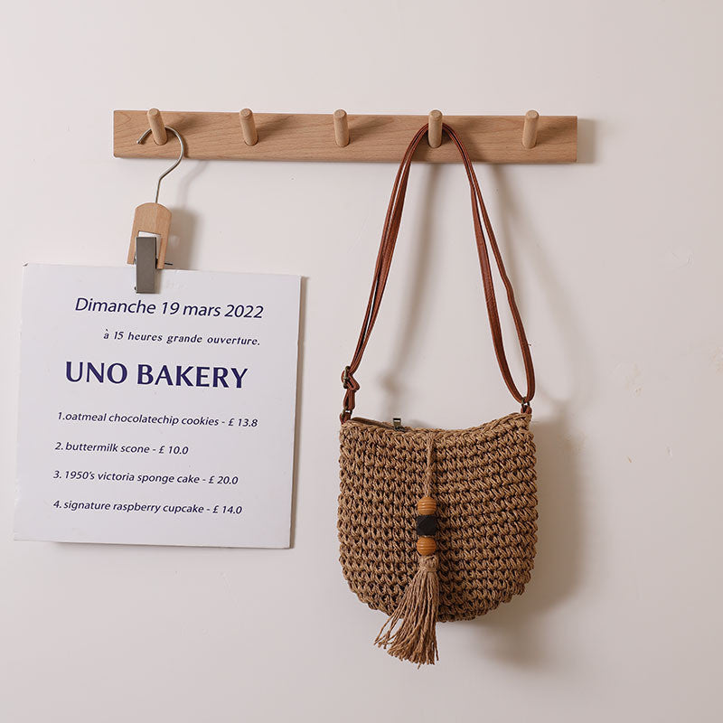 Ielgy One-Shoulder Messenger Straw Woven Female Bag Wooden Bead Tassel Woven Bag Vacation Style Beach Bag