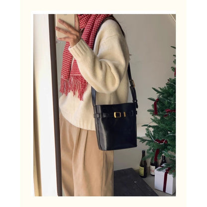 Ielgy Niche Design Oil Wax Leather Small Bucket Bag Ladies Black Retro One-Shoulder Messenger Casual Bag