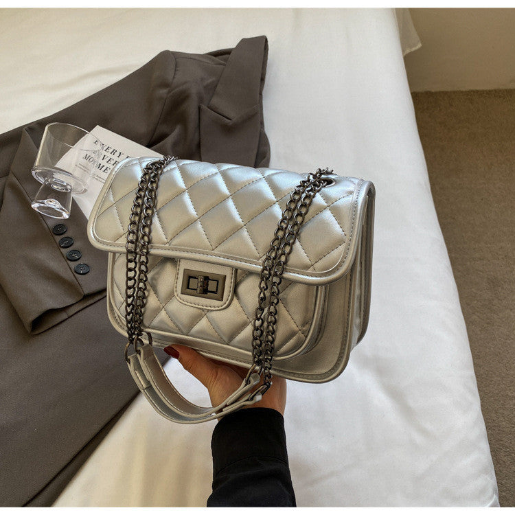 Ielgy Ladies Fashion Summer Messenger Stray Bag High-End Diamond Chain Shoulder Small Square Bag