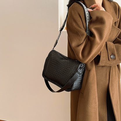 Ielgy Large-Capacity Shoulder Bag Korean Version Trendy Fashion All-Match Casual Commuter Cross-Body Dump