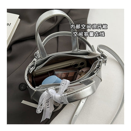 Ielgy High-End Texture All-Match Shoulder Messenger Bag Fashion Silver Portable Small Square Bag