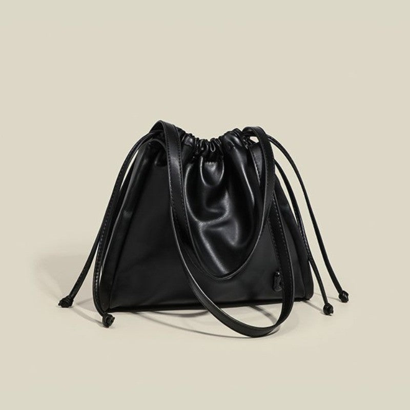 Ielgy Black Large Capacity Drawstring Tote Bag High-End Texture Niche Commuter Soft Leather Shoulder Bag