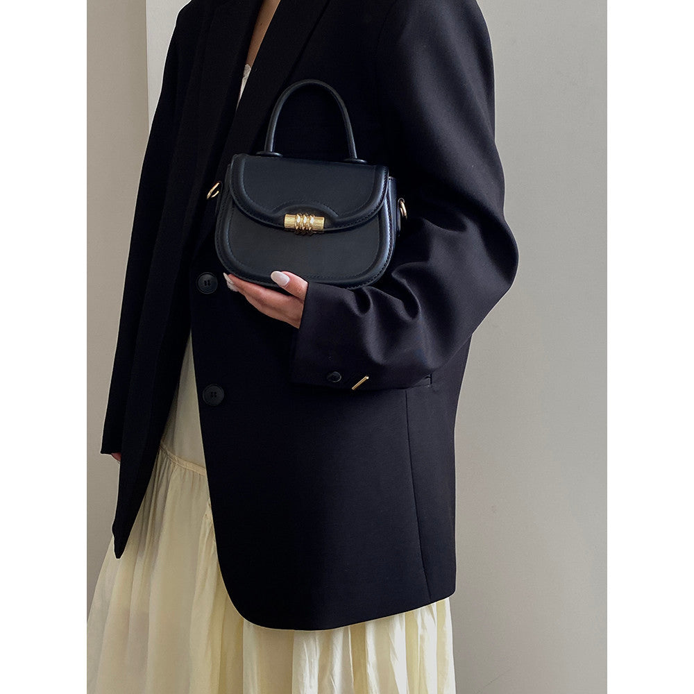 Ielgy Ladies Black Retro Saddle Bag All-Match High-End Sense One-Shoulder Messenger Bag