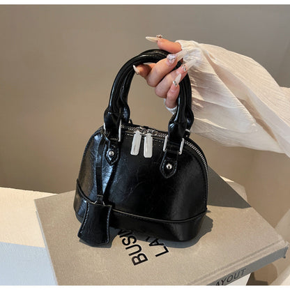 Ielgy Silver Bag Fashionable Design Niche Shoulder Crossbody Ladies Portable Shell Bag