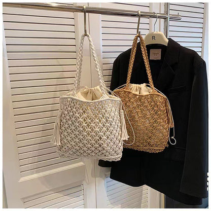 Ielgy Ladies Hollow Cotton Thread Woven Bag One Shoulder Tassel Straw Woven Holiday Style Beach Bag All-Match