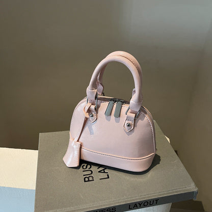 Ielgy Silver Bag Fashionable Design Niche Shoulder Crossbody Ladies Portable Shell Bag