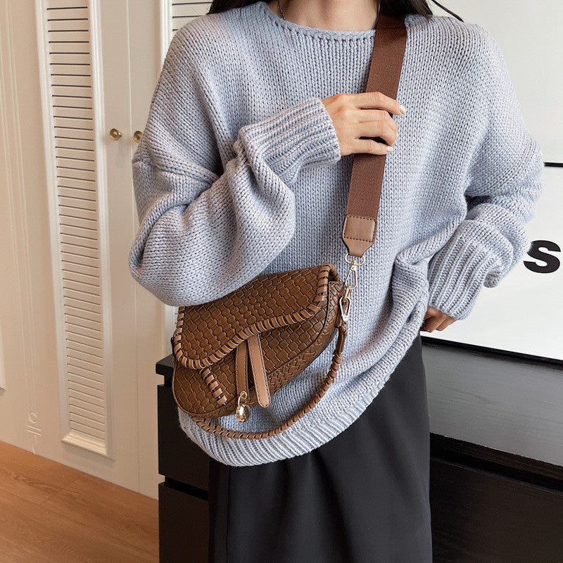 Ielgy Ladies Fashion One-Shoulder Messenger Bag Imitation Woven Fabric Large-Capacity Portable Saddle Bag