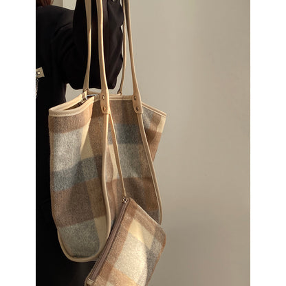 Ielgy Korean Woolen Large-Capacity Tote Bag Trendy Shoulder Handbag