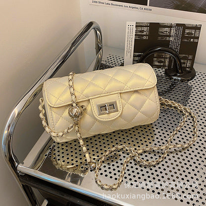 Ielgy Ladies Diamond Embroidery Thread Fashionable All-Match Chain Cross-Body Bag Flow Mini Silver Small Square Bag