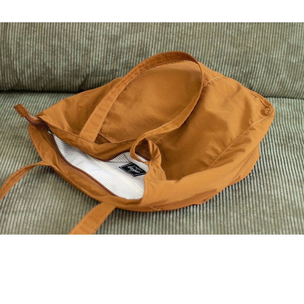 Ielgy Japanese Waterproof Nylon Casual Shoulder Bag Niche Design Feel Large Capacity Commuter Tote Large Bag