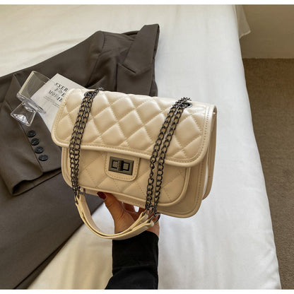 Ielgy Ladies Fashion Summer Messenger Stray Bag High-End Diamond Chain Shoulder Small Square Bag