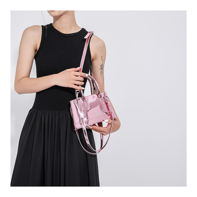 Ielgy Ladies Summer Outing Small Silver Small Bag High-End Feeling Popular Fashion One-Shoulder Messenger Bucket Bag