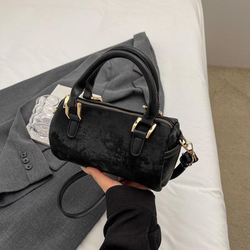 Ielgy Texture All-Match Shoulder Messenger Bag Portable Boston Pillow Bag