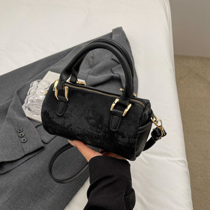 Ielgy Texture All-Match Shoulder Messenger Bag Portable Boston Pillow Bag