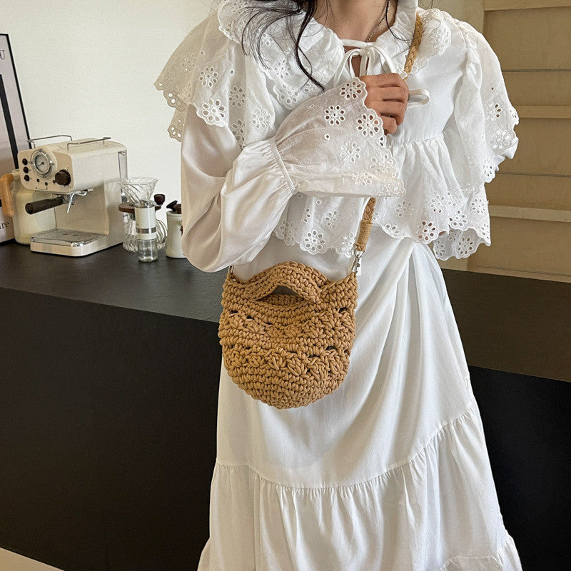 Ielgy Ladies Messenger Cotton Thread Woven Bag All-Match Hollow Straw Vacation Beach Bag Fresh