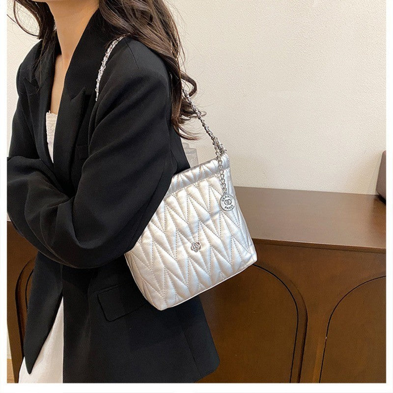 Ielgy Ladies Silver Simple Fashion Handbag Solid Color Child-Mother Bag High-Quality Trendy Classy Messenger Bag