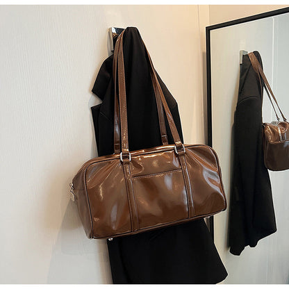Ielgy Black Shoulder Bag Summer Texture Fashion Commuter Handbag