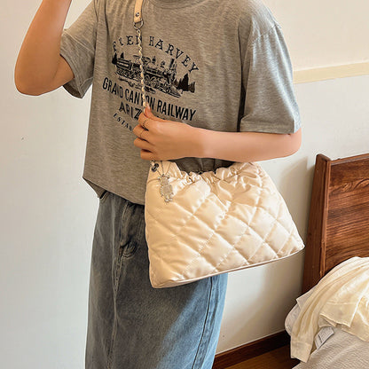 Ielgy Ladies Large-Capacity Shoulder Messenger Bag Texture Portable Diamond Bucket Bag