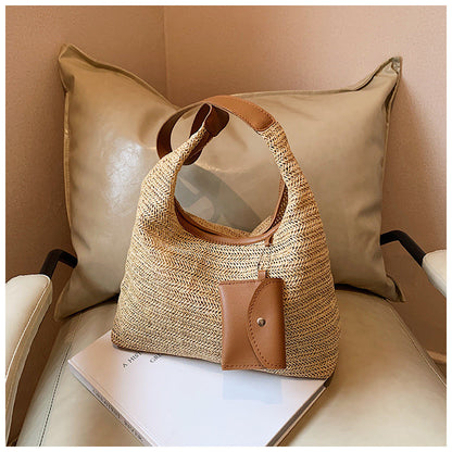 Ielgy Ladies Large-Capacity Hand-Woven Bag Fashion Commuter Tote Bag Vacation Beach Bag