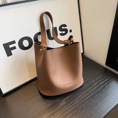 Ielgy Western Style Bucket Bag All-Match Texture One Shoulder Commuter Casual Korean Version