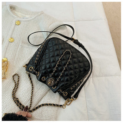 Ielgy Large Capacity Fashionable Diamond Chain Bag Shoulder Bucket Bag