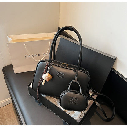 Ielgy Fashion Niche Bowling Briefcase Large Capacity Commuter Handbag One Shoulder Diagonal