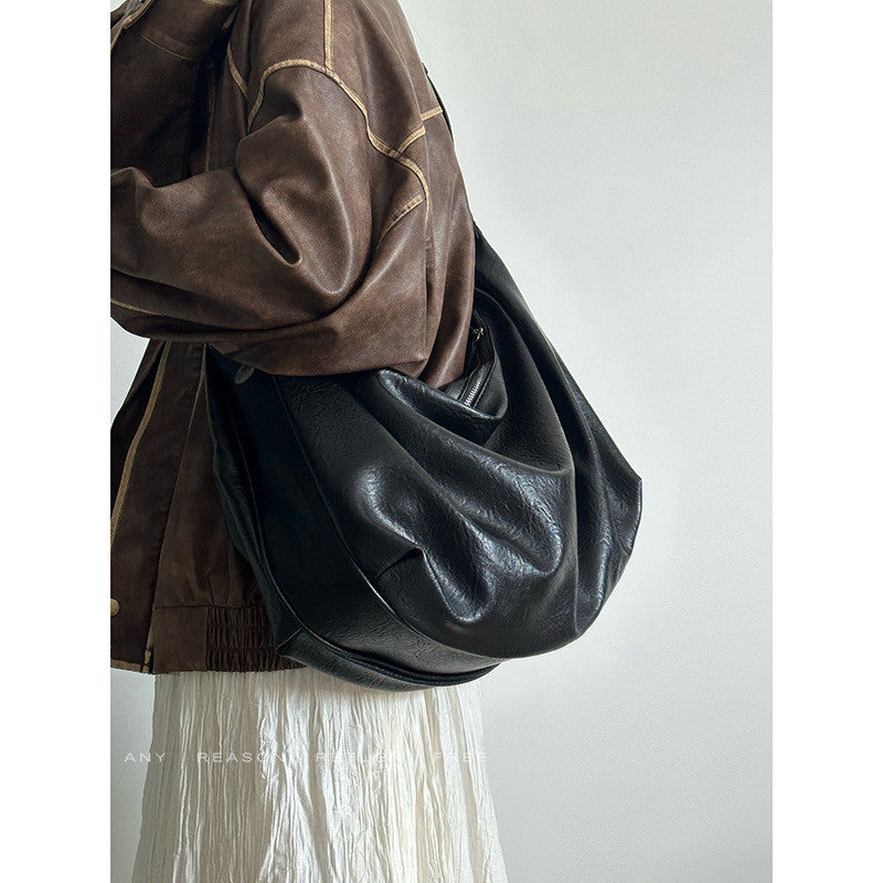 Ielgy Soft Leather Large-Capacity Black Dumpling Bag Retro High-End Casual One-Shoulder Messenger Tote Bag