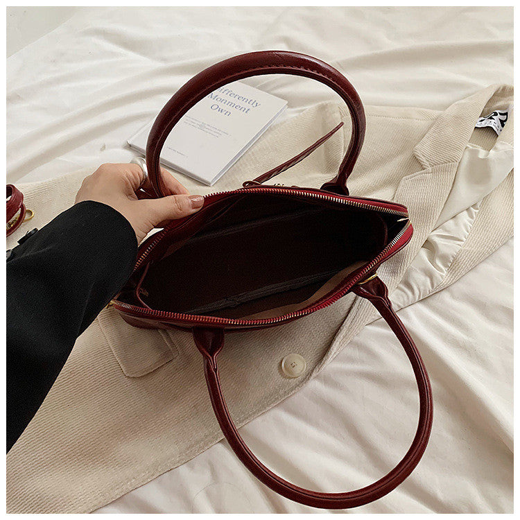 Ielgy Niche Portable Commuter Bag Fashion Retro Underarm Bag Simple Large-Capacity Messenger Bag