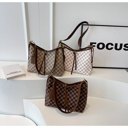 Ielgy Ladies Bag Retro Printed Large-Capacity Shoulder Bag All-Match Casual Cross-Body Women's Bag