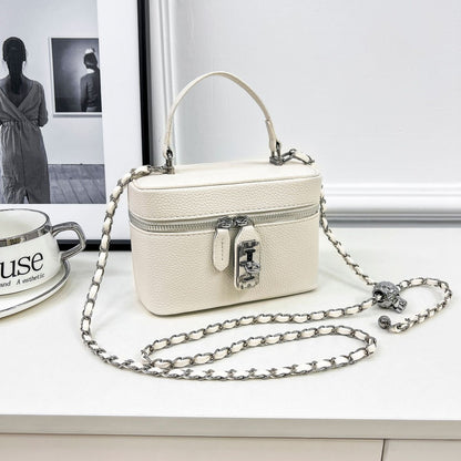 Ielgy High-End Texture Mini Chain Fashion Female Bag Handbag Simple All-Match Shoulder Bag