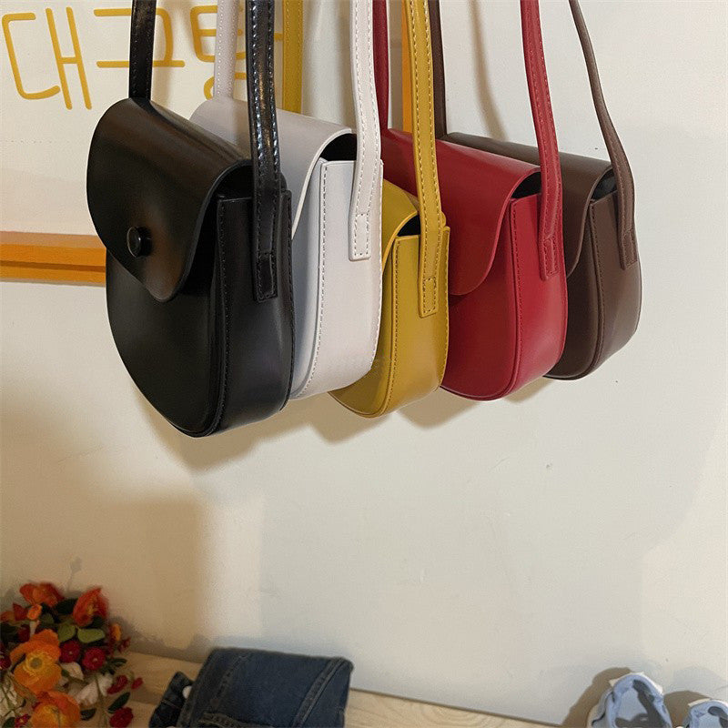 Ielgy Ladies Candy Bag Retro Fashionable Red Crossbody Saddle Bag