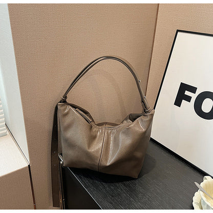 Ielgy Trendy Large-Capacity Korean Retro Fashion Dumpling Bag Casual One-Shoulder Diagonal Bag