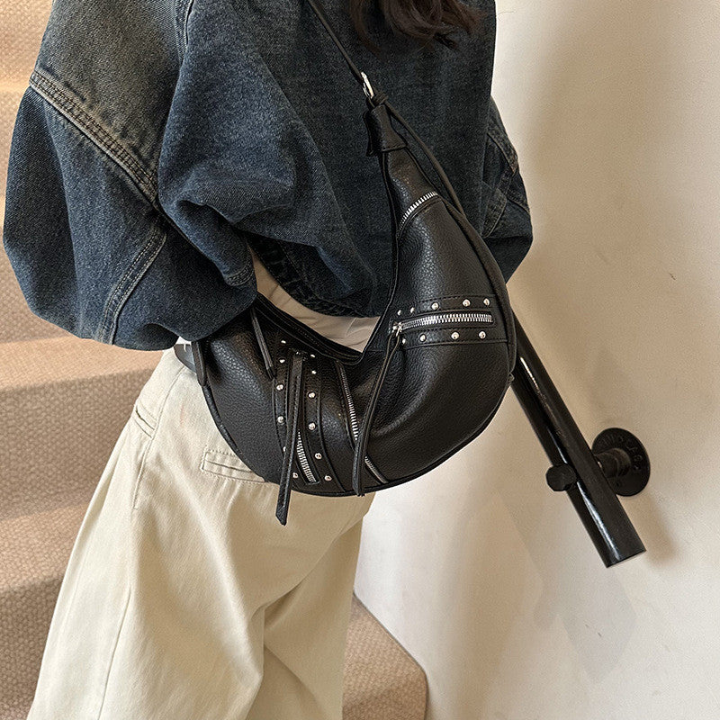 Ielgy Large-Capacity Bag High-End Texture Niche Autumn Winter All-Match One-Shoulder Messenger Rivet Dumpling Bag