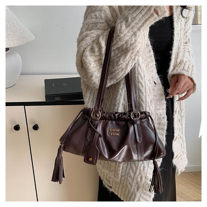 Ielgy Retro Large-Capacity Autumn Winter All-Match Casual Shoulder Bag Simple Work Commuter Tote Bag
