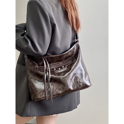 Ielgy Female Bag Autumn Winter Retro Merad Large-Capacity One-Shoulder Messenger