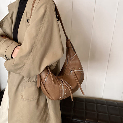 Ielgy Large-Capacity Bag High-End Texture Niche Autumn Winter All-Match One-Shoulder Messenger Rivet Dumpling Bag